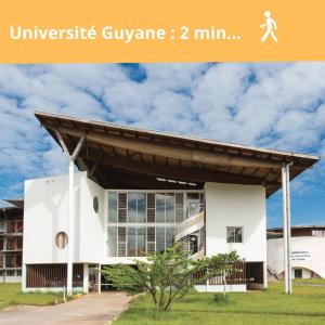 an image of an university campus with the words university campusvenue min at Cocon Montabo - logement tout équipé avec climatisation et Wi-Fi - à seulement 5 min de la plage in Cayenne