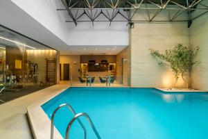 Bazén v ubytování Bourbon Hotel & Suites Curitiba nebo v jeho okolí