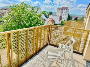 Balkón nebo terasa v ubytování Modern Apartment with Balcony near SCS