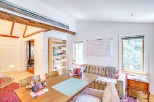 Gallery image of 9 Mi to Dtwn Hudson Pet-Friendly Home with Pool in Craryville