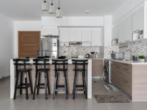 Køkken eller tekøkken på شاليه مارينا مراسي العلمين الساحل الشمالي + 7 billeder