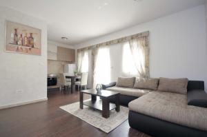 Posezení v ubytování Seaside Apartments Petrovac