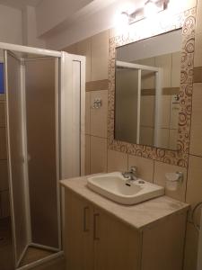 Kate Apartments的一间浴室