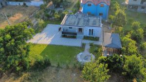 Gallery image of T & I Villa firepit, BBQ & grill in Draçi