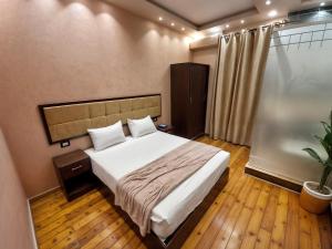 Gallery image of Cairo Plaza Hotel in Cairo
