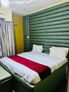 Postel nebo postele na pokoji v ubytování Delano hotel