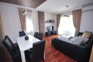 Posezení v ubytování Seaside Apartments Petrovac
