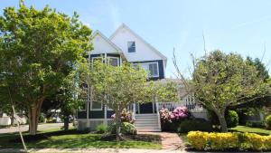 Κήπος έξω από το 211 Franklin Street Breezes From The Sea
