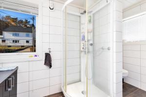 Ένα μπάνιο στο Apartment with balcony and free parking +8 φωτογραφίες