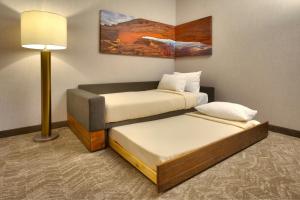 Postelja oz. postelje v sobi nastanitve SpringHill Suites by Marriott Moab