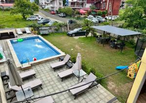 Bassein majutusasutuses Hotel Crown või selle lähedal