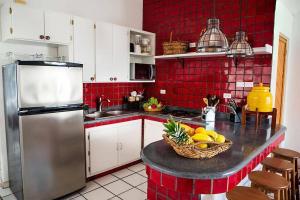 Η κουζίνα ή μικρή κουζίνα στο Casa Marysol +29 φωτογραφίες