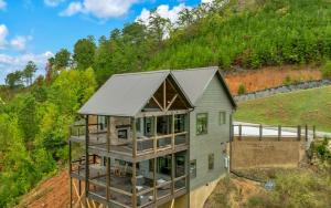 an overhead view of a house with a metal roof at Hang Yer Hat in Sevierville