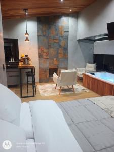 Nhà bếp/bếp nhỏ tại Cabana HouseLander