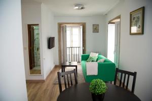 Posedenie v ubytovaní Xavestre Rooms Santiago