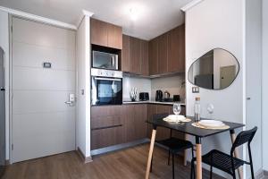 Modern & Fully Equipped Apt Next to Metro tesisinde mutfak veya mini mutfak