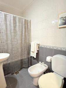 Ένα μπάνιο στο Appart Hotel Garay