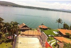 a view of a large body of water at Casa Mandarina in Tequesquitengo