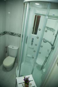 Kúpeľňa v ubytovaní Xavestre Rooms Santiago