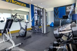 Fitness centrum a/nebo fitness zařízení v ubytování Amata Patong