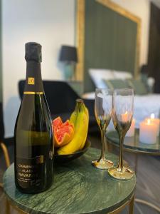Ποτά στο L Emeraude des marais loveroom Bourges +6 φωτογραφίες