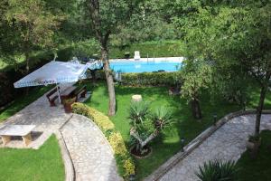 Κήπος έξω από το Villa Plavo More
