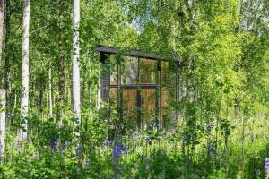 Foto de la galeria de Minimalist Cabin With Forest Views In Arvika a Arvika