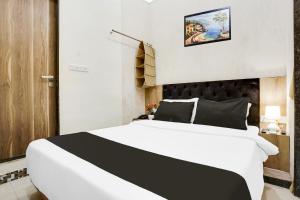 Galeriebild der Unterkunft Super Collection O Ville Parle formerly Freedom Star in Mumbai + 26 Fotos