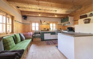 Kuchyň nebo kuchyňský kout v ubytování Ferienhaus Eben Im Pongau