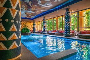 Bazén v ubytovaní Bambara Hotel alebo v jeho blízkosti