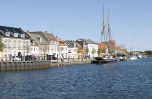 Gallery image of Cozy Central Located Townhouse In Nakskov in Nakskov