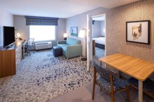 Home2 Suites By Hilton Kalispell, Mt的休息区