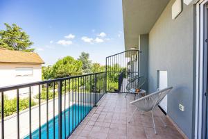 Balkón nebo terasa v ubytování Apartmani Paliska