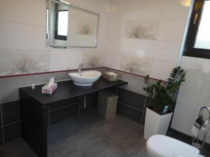 Koupelna v ubytování Gästehaus am Sonnenberg