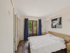 Postel nebo postele na pokoji v ubytování Piscine privée - jolie maison 10 adultes 2 enfants + 29 fotografií