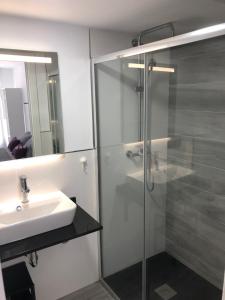 A bathroom at Edificio Resort Gran8Nerja