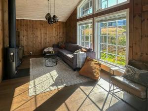 Afbeelding uit fotogalerij van Mountain Cabin With Panoramic Views In Sjusjøen in Sjusjøen