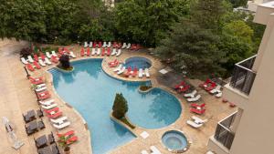 Swimmingpoolen hos eller tæt på Apollo Spa Resort - All-Inclusive , Indoor & Outdoor Pools & Individual AC in Every Room