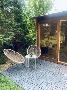Vonkajšia záhrada v ubytovaní Adeline Apartman
