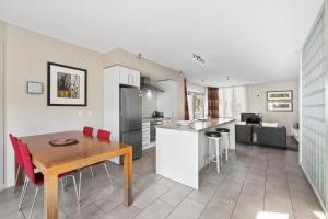Gallery image of Waterfront 2 Bed, 2 Bath & Pool in Paihia