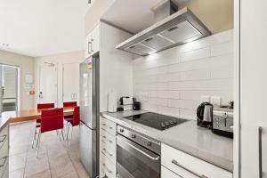 Gallery image of Waterfront 2 Bed, 2 Bath & Pool in Paihia