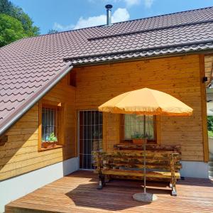 Budova, kde se apartmán nachází + 18 fotografií