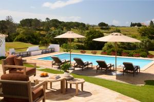 Bazén v ubytování Casa Rosa dos Ventos nebo v jeho okolí