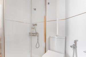 Ванная комната в Topete Alicante +10 фотографий