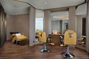 A seating area at Four Points by Sheraton Danang