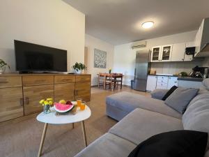 TV a/nebo společenská místnost v ubytování "DeeZee" Apartment
