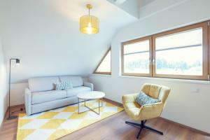Χώρος καθιστικού στο LeonArt Living 62 +38 φωτογραφίες