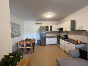 Kuchyň nebo kuchyňský kout v ubytování "DeeZee" Apartment