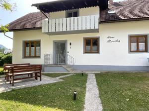 Budynek, w którym mieści się apartament