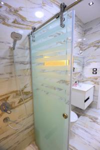 Ένα μπάνιο στο Jeanie's House